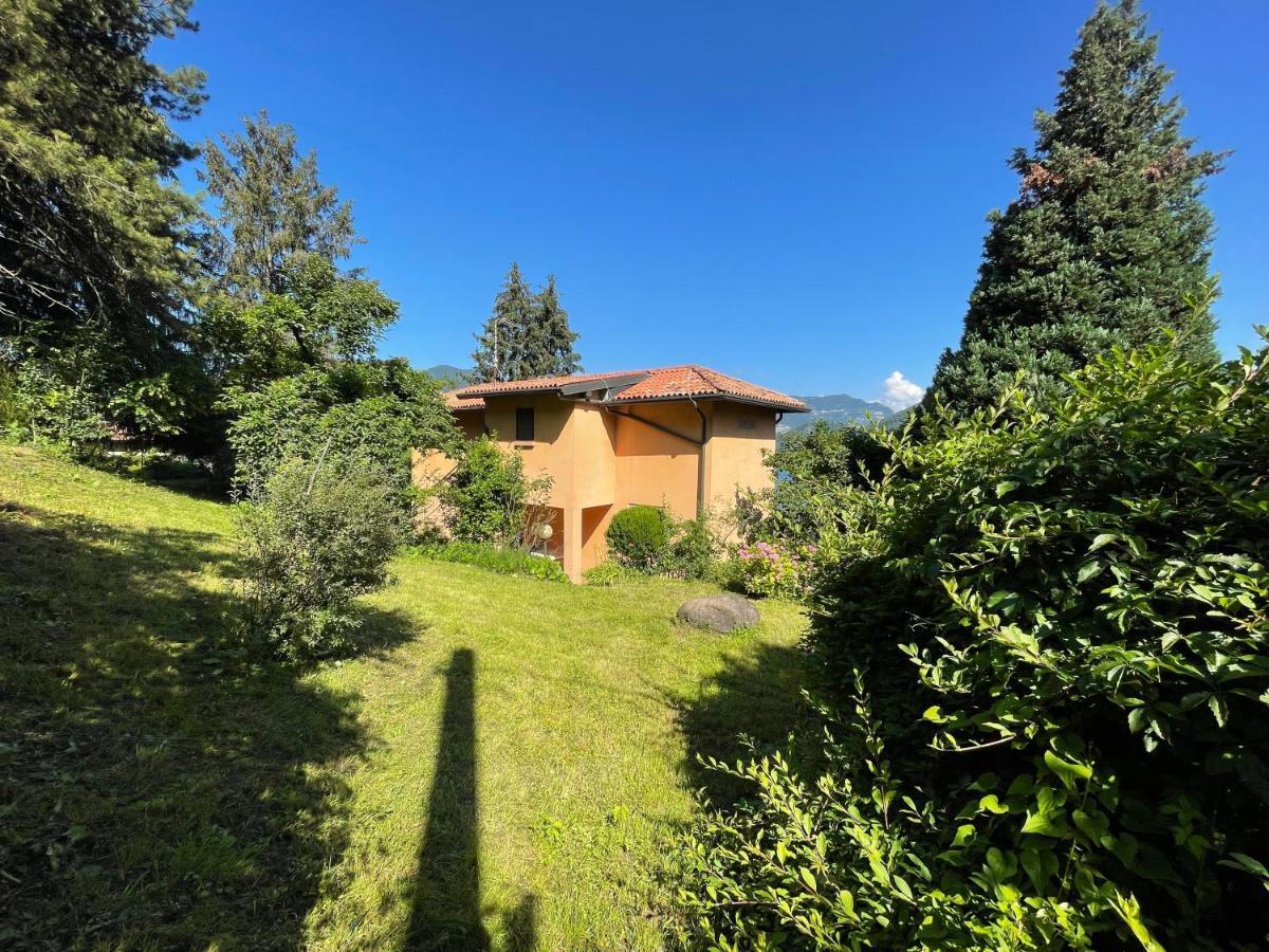 Appartamento Lake View Di Villa Giuliana Сульцано Экстерьер фото